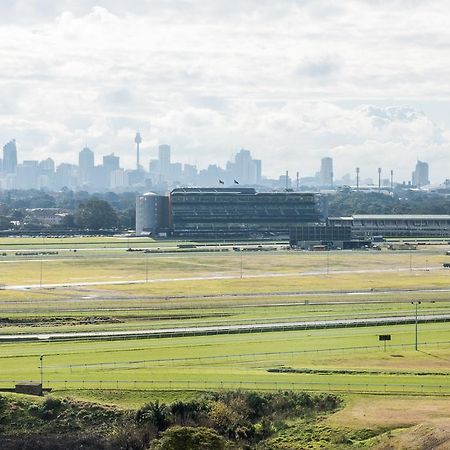 Racecourse Space Pop Up Randwick Buitenkant foto
